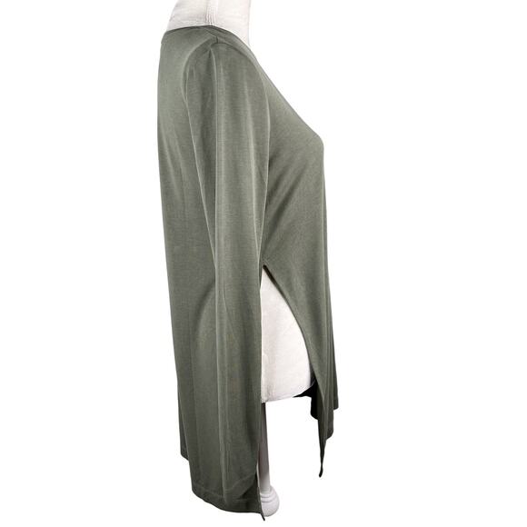 Club Monaco Top Medium Long Sleeve Olive Green Tee - Picture 6 of 8